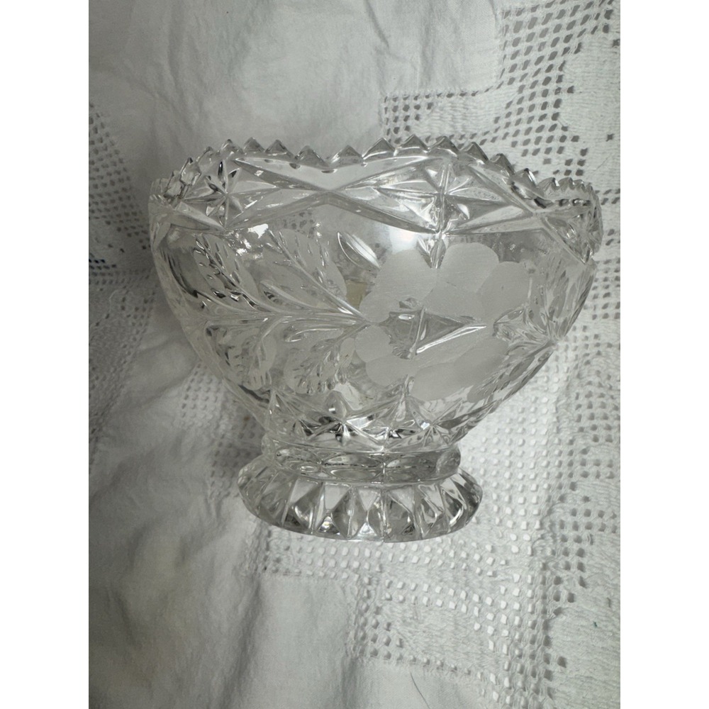 6-inch vintage candy or dessert bowl produced by Crystal Clear Industries. - Picture 4 of 10